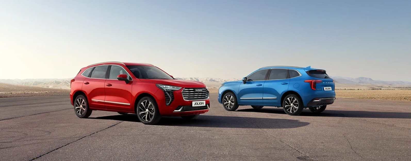 Новые автомобили у дилера в Челябинске